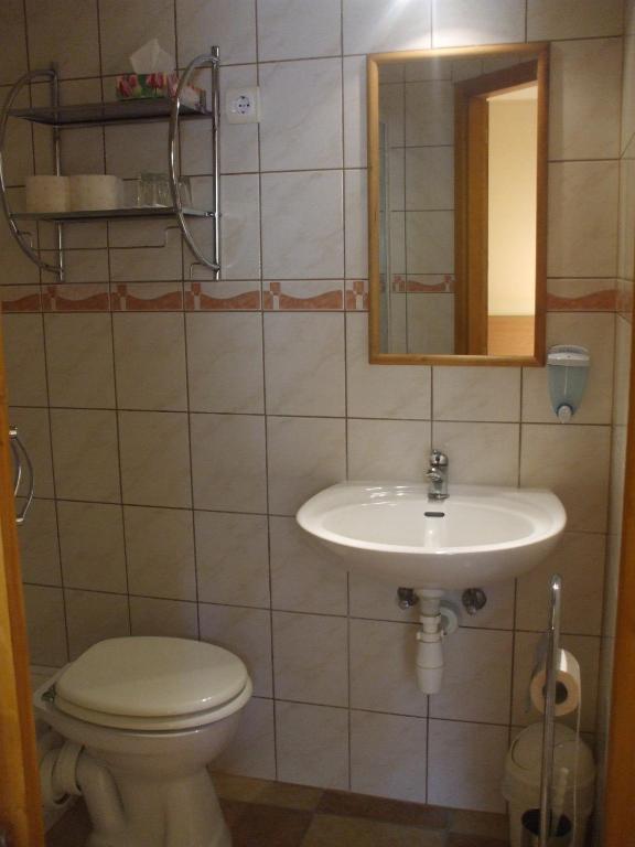 Hotel Turul Étterem és Panzió à Kaposvár Extérieur photo